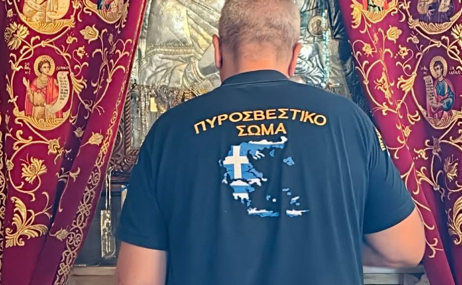 Πάτρα:-Παραμονή-Δεκαπενταύγουστου-πλήθος-πιστών-στην-ιστορική-μονή-της-Παναγίας-Γηροκομίτισσας