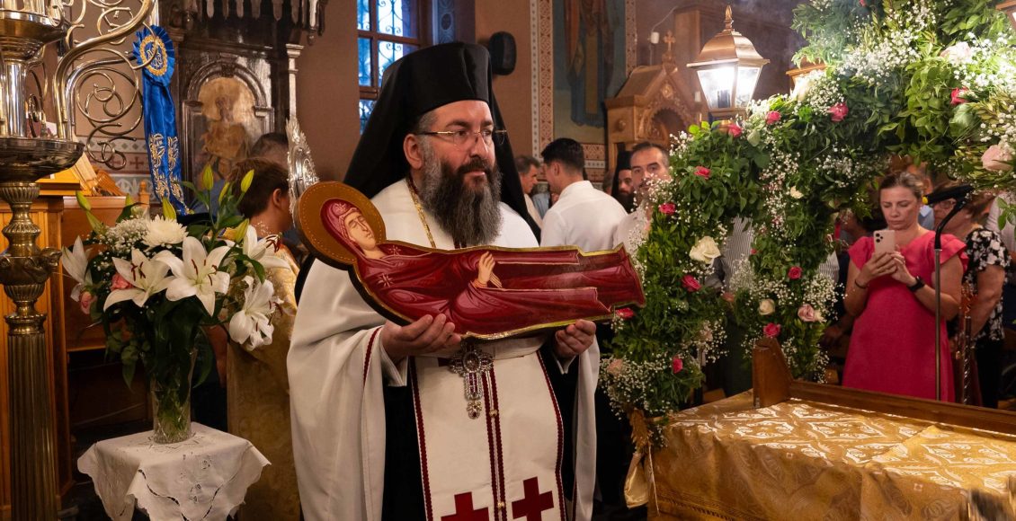 Ο-Επιτάφιος-της-Παναγίας-στα-Λέϊκα-Καλαμάτας