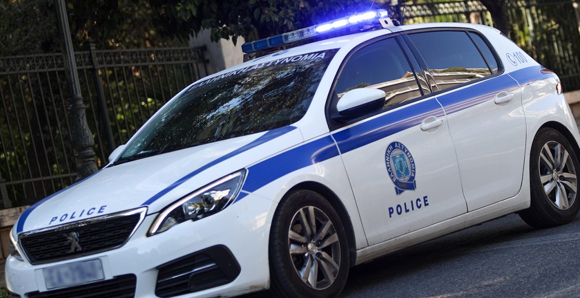 Ευβοία:-Κατήγγειλε-ότι-η-σύζυγός-του-κρατούνταν-όμηρος,-αλλά-οι-αστυνομικοί-τη-βρήκαν-με-τον-εραστή-της