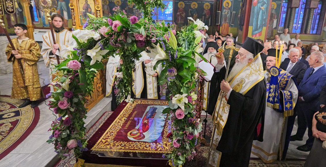 Τα-Εγκώμια-του-Επιταφίου-της-Θεοτόκου-στον-Ιερό-Μητροπολιτικό-Ναό-Κοιμήσεως-της-Θεοτόκου-Αλεξανδρείας