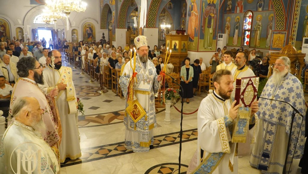 Ο-Μητροπολίτης-Θεσσαλονίκης-στον-πανηγυρίζοντα-Ιερό-Ναό-Κοιμήσεως-της-Θεοτόκου-Σαράντα-Εκκλησιών