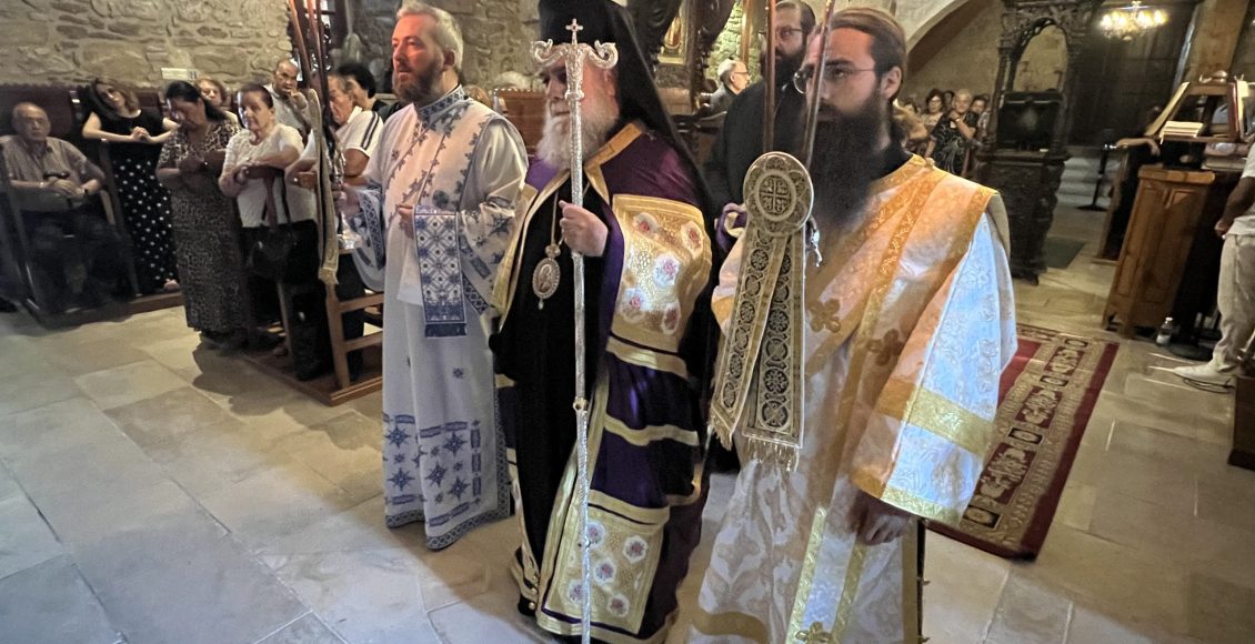 Στον-πανηγυρίζοντα-Ιερό-Ναό-Παναγίας-Αγγελόκτιστης-στο-Κίτι-ο-Μητροπολίτης-Νεκτάριος