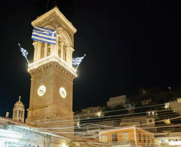 Η-πανήγυρη-του-Καθεδρικού-Ναού-Κοιμήσεως-της-Θεοτόκου-στην-Ύδρα