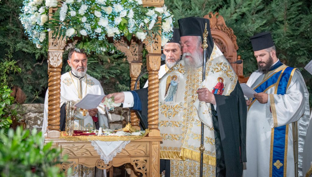 Ελευθερουπόλεως-Χρυσόστομος:-«Η-αληθινή-τιμή-και-αγάπη-προς-την-Παναγία-εκφράζεται-με-την-υπακοή-στον-Υιό-Της»