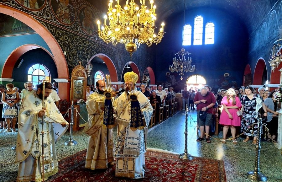 Μαρωνείας-Παντελεήμων:-Η-Παναγία-“μιλάει”-με-έναν-ιδιαίτερο-τρόπο-στις-ψυχές-μας