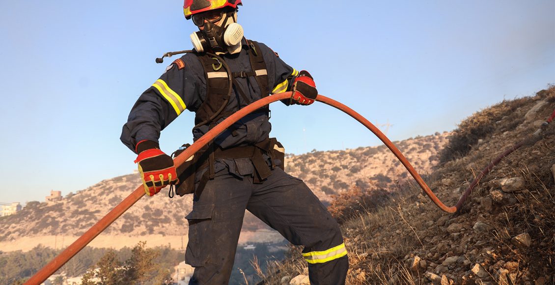 Συνελήφθη-49χρονος-για-πρόκληση-πυρκαγιάς-από-αμέλεια-στη-Σαλαμίνα-–-Έκανε-εργασίες-ηλεκτροσυγκόλλησης