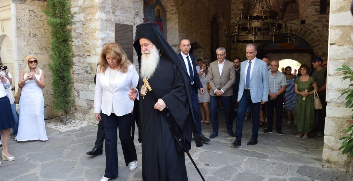 Επίσκεψη-της-Προέδρου-της-Βουλγαρίας-στην-Ιερά-Μονή-Μπάτσκοβο
