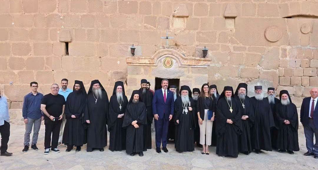 Η-εορτή-της-Κοιμήσεως-της-Θεοτόκου-στη-Μονή-Σινά-παρουσία-πολιτικών-και-διπλωματών