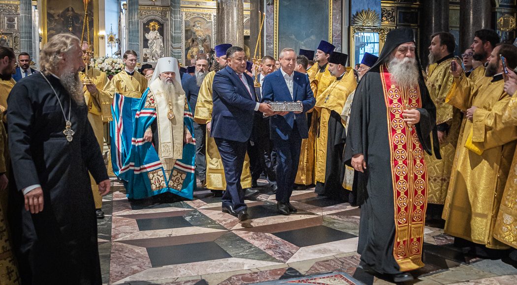 Αναχώρησε-από-την-Αγία-Πετρούπολη-το-ιερό-λείψανο-του-Αγίου-Σπυρίδωνα