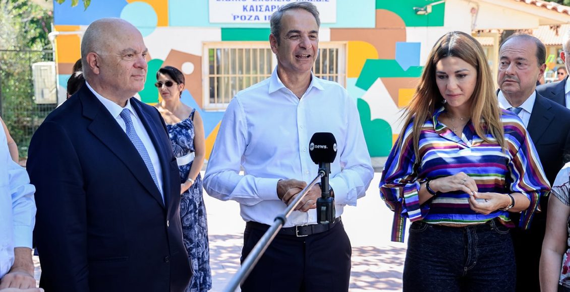 Ο-Μητσοτάκης-στο-πρώτο-δημόσιο-Ειδικό-Σχολείο-«Ρόζα-Ιμβριώτη»-στην-Καισαριανή:-«Είναι-ένα-μόνο-από-τα-238-σχολεία-τα-οποία-ανακατασκευάστηκαν-πλήρως»