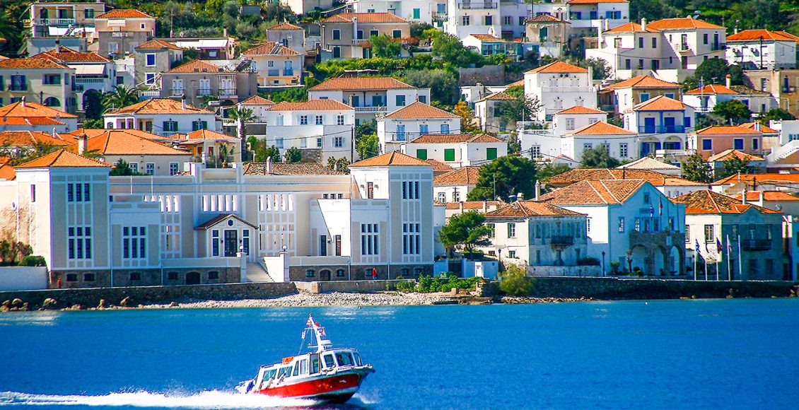 Άρπαξαν-40.000-ευρώ-από-σπίτι-στις-Σπέτσες-και-διέφυγαν-με-θαλάσσιο-ταξί-–-Συνέλαβαν-6-άτομα-στην-Αργολίδα
