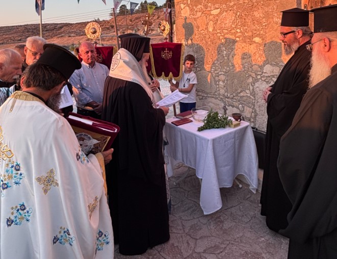 Θυρανοίξια-στο-πανηγυρίζον-Ιερό-Εξωκκλήσιο-του-Αγίου-Μάμαντος-στο-Καλό-Χωριό-Λάρνακας