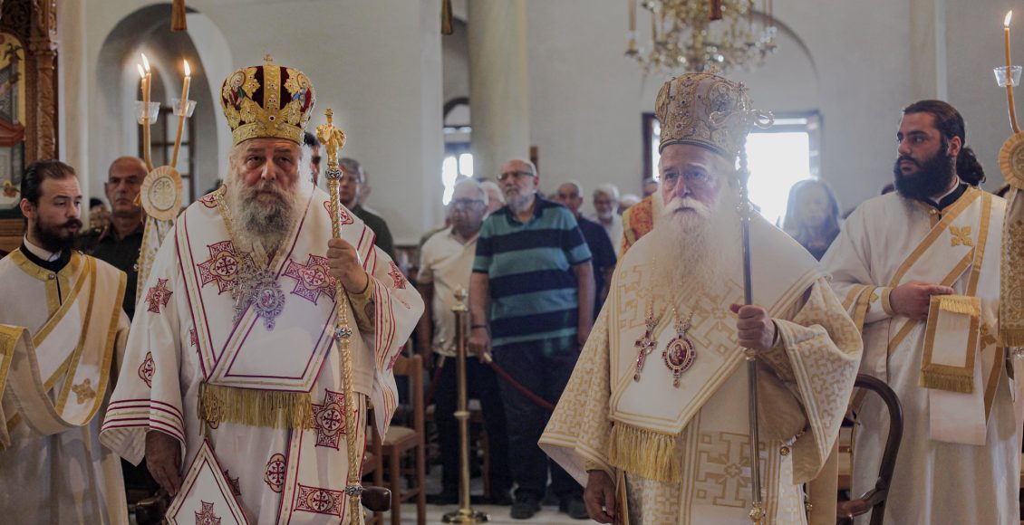 Οι-Μητροπολίτες-Παροναξίας-και-Δημητριάδος-στην-ΙΜ.-Ταξιαρχών-Πηλίου