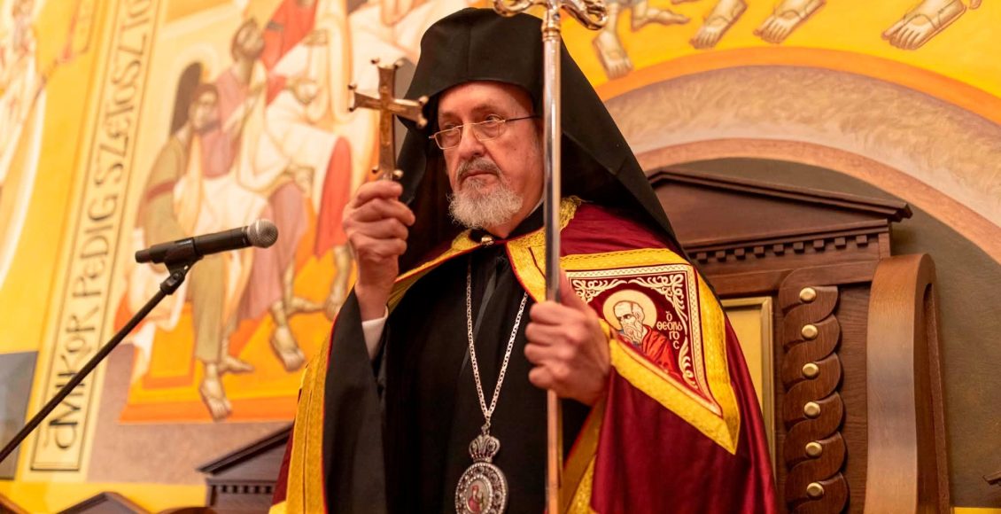 aρχιερατική-χοροστασία-του-Γέροντος-Χαλκηδόνος-Εμμανουήλ-στον-Ιερό-Ναό-Αγίων-Τριών-Ιεραρχών-στη-Βουδαπέστη