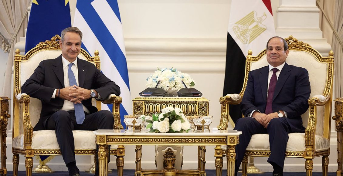 Στο-Ελ-Αλαμέιν-ο-Κυριάκος-Μητσοτάκης-–-Συνάντηση-με-τον-πρόεδρο-της-Αιγύπτου-Αμπντέλ-Φατάχ-αλ-Σίσι