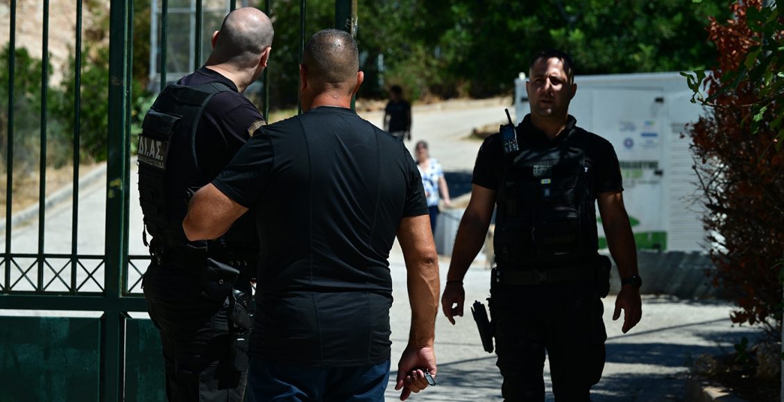 «Κυνηγώντας-μια-μπάλα,-έπεσε-το-μάτι-μου-στη-σακούλα»:-Τι-λέει-ο-άνθρωπος-που-βρήκε-τα-ανθρώπινα-οστά-στην-Κυψέλη
