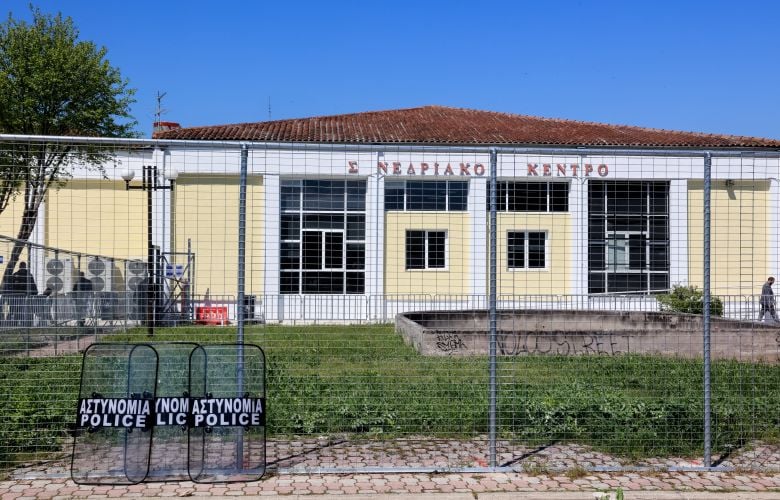 Δίκη-Τεμπών:-Αύριο-συνεχίζονται-οι-ερωτήσεις-στον-συνήγορο-και-πατέρα-θύματος,-Αντώνη-Ψαρόπουλο