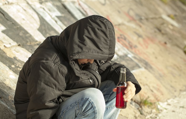 Συνελήφθη-50χρονος-για-έκθεση-ανηλίκου-έπειτα-από-κατανάλωση-αλκοόλ-στη-Ρόδο