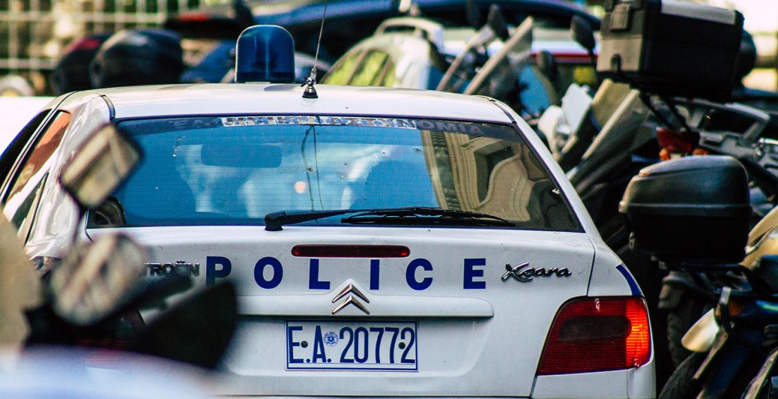Χειροπέδες-σε-δύο-για-τους-πυροβολισμούς-στο-beach-bar-στην-Ανάβυσσο-–-Τον-Αλκέτ-Ριζάι-ψάχνει-η-ΕΛΑΣ.