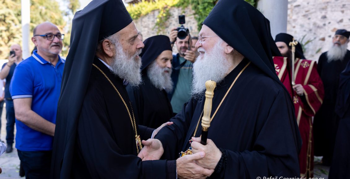 Η-υποδοχή-του-Μητροπολίτη-Θεσσαλιώτιδος-Τιμοθέου-στην-ΙΜΜ.-Βατοπαιδίου-(ΒΙΝΤΕΟ)