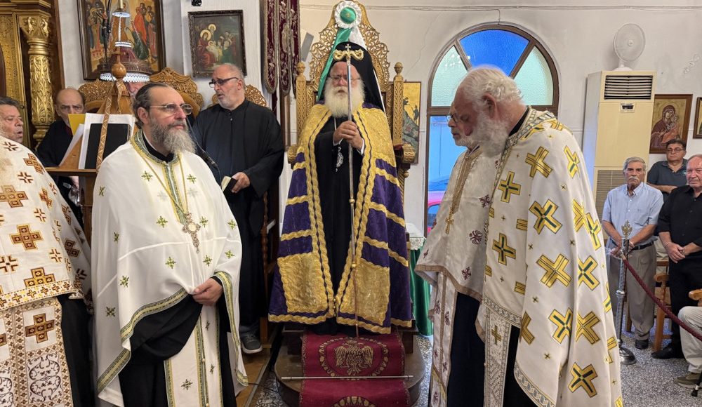 Με-λαμπρότητα-ο-Αρχιερατικός-Εσπερινός-στον-πανηγυρίζοντα-Ιερό-Ενοριακό-Ναό-Τιμίου-Σταυρού-Ιεράπετρα