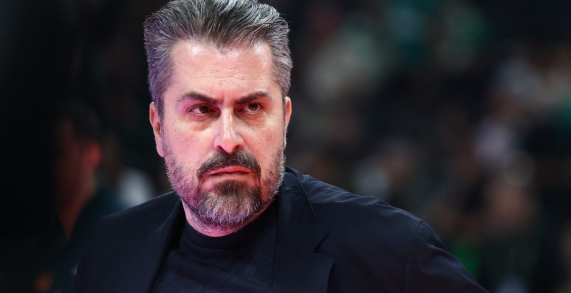 Μπαφές:-«Άρρωστοι»-με-τον-Ολυμπιακό-οι-Αγγελόπουλοι,-συνεχίζονται-ακατάπαυστα-οι-εργασίες-στο-ΣΕΦ