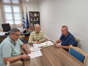 Υπεγράφη-η-σύμβαση-για-την-ολοκλήρωση-της-οδικής-σύνδεσης-Στόλου-–-Αγιάννη-Κυνουρίας-–-Έργο-300.000-ευρώ-από-την-Περιφέρεια-Πελοποννήσου