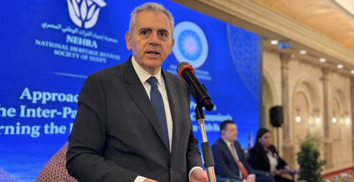 Χαρακόπουλος-σε-Ημερίδα-στο-Κάιρο:-Μπούμερανγκ-η-αποκοπή-από-τις-ρίζες,-ενισχύει-τα-άκρα
