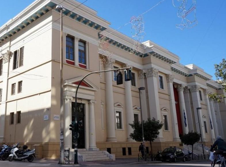 Πάτρα:-Έρευνα-με-εισαγγελική-εντολή-για-τα-μηχανήματα-πλασμαφαίρεσης