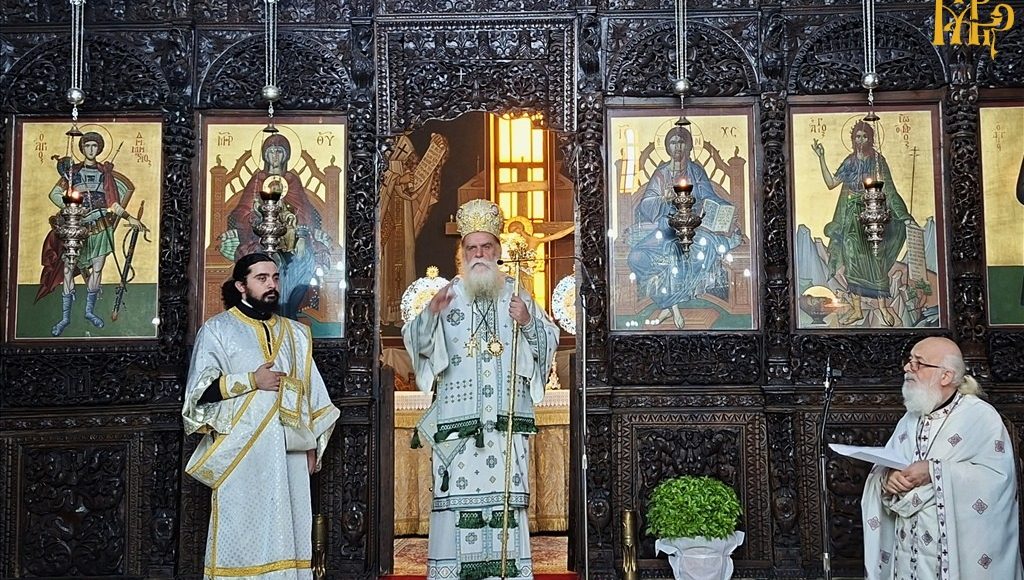 Άρτης-Καλλίνικος:-«Ο-Σταυρός-γίνεται-δρόμος,-η-μετάνοια-γίνεται-ζωή»