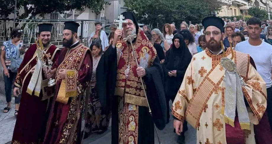 Λιτανεία-Ιεράς-Εικόνας-Αγίου-Ευσταθίου-στη-Νέα-Ιωνία