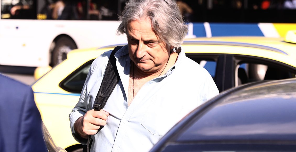 Στην-Ευελπίδων-ο-υπνοθεραπευτής-για-την-υπόθεση-θανάτου-του-Γιώργου-Μαζωνάκη-–-Η-επίμαχη-φωτογραφία-και-τα-ερωτήματα