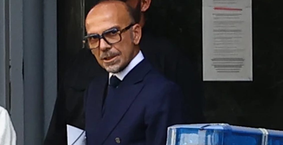 Θεραπεία-με-σιδερένιους-δονητές-σε-κουμπάρα-εφοπλιστικής-οικογένειας-πρότεινε-ο-γιατρός-του-Μαζωνάκη-–-Αποκαλυπτική-μαρτυρία