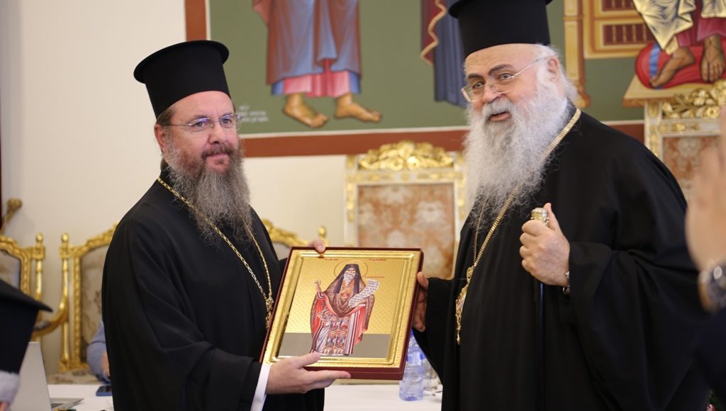 «Μεσολόγγι-–-Κύπρος:-δύο-τόποι-που-γνωρίζουν-το-τίμημα-της-ελευθερίας»:-Επίσκεψη-του-Μητροπολίτη-Δαμασκηνού-στη-Μεγαλόνησο