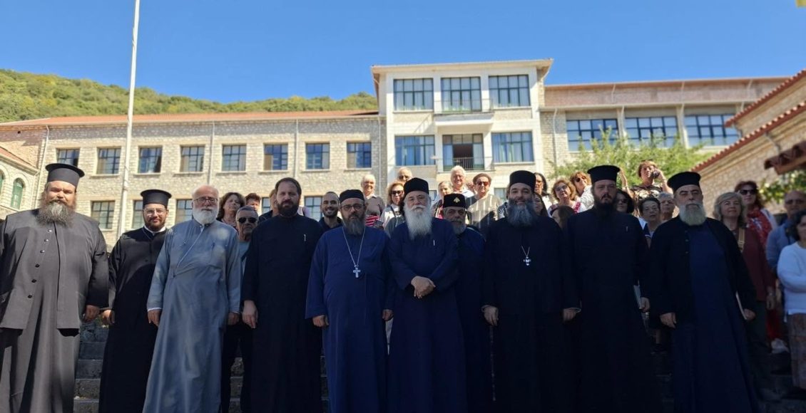 Επίσκεψη-του-Μητροπολίτου-Ζακύνθου-Διονυσίου-στη-Σχολή-Βελλάς