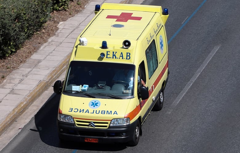 Αυτοκίνητο-έπεσε-σε-γκρεμό-30-μέτρων-στο-Λασίθι-–-Στο-νοσοκομείο-δύο-γυναίκες