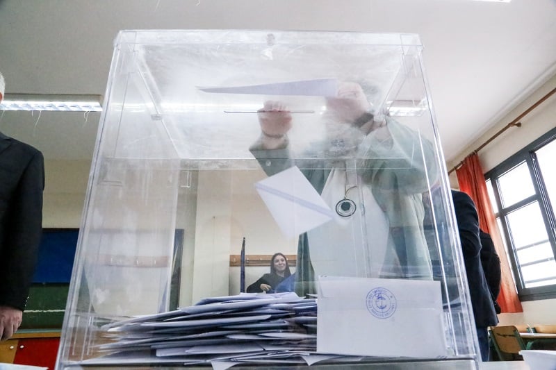 Δημοσκόπηση-mega:-Παραμένει-πάνω-από-το-30%-η-ΝΔ,-ανέβηκε-το-ΠΑΣΟΚ-–-Δεύτερο-κόμμα-η-ΕΛΑΣ.-του-Τσίπρα