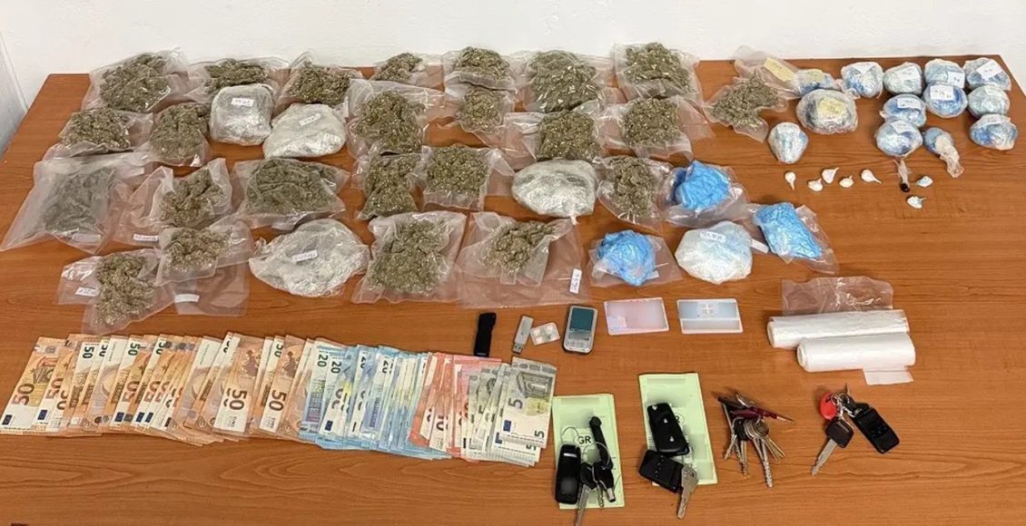 Συνελήφθη-33χρονος-για-διακίνηση-ναρκωτικών-–-Τα-έκρυβε-στον-λεβιέ-ταχυτήτων