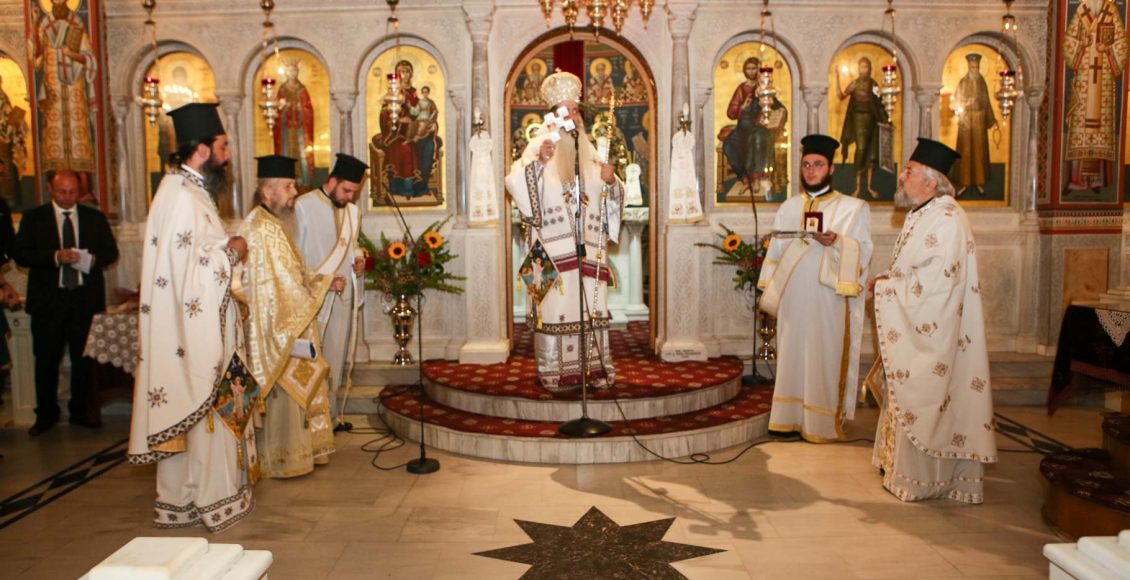 Αλλαγή-σκυτάλης-στον-Ιερό-Ναό-Αγίας-Βαρβάρας-Λαμίας-με-συγκίνηση-και-αισιοδοξία
