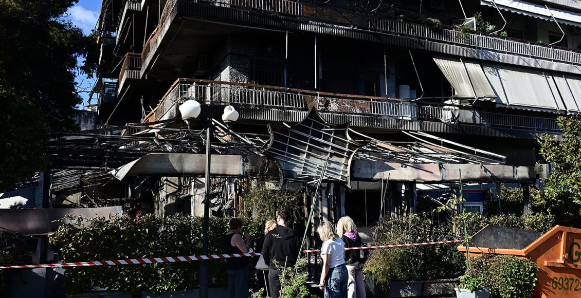 Πυρκαγιά-στο-καφέ-στη-Νέα-Ιωνία:-Μεγάλες-ζημιές-στα-μπαλκόνια-της-πολυκατοικίας-–-Η-δολοφονία-του-2023-που-είχε-απασχολήσει-τις-Αρχές