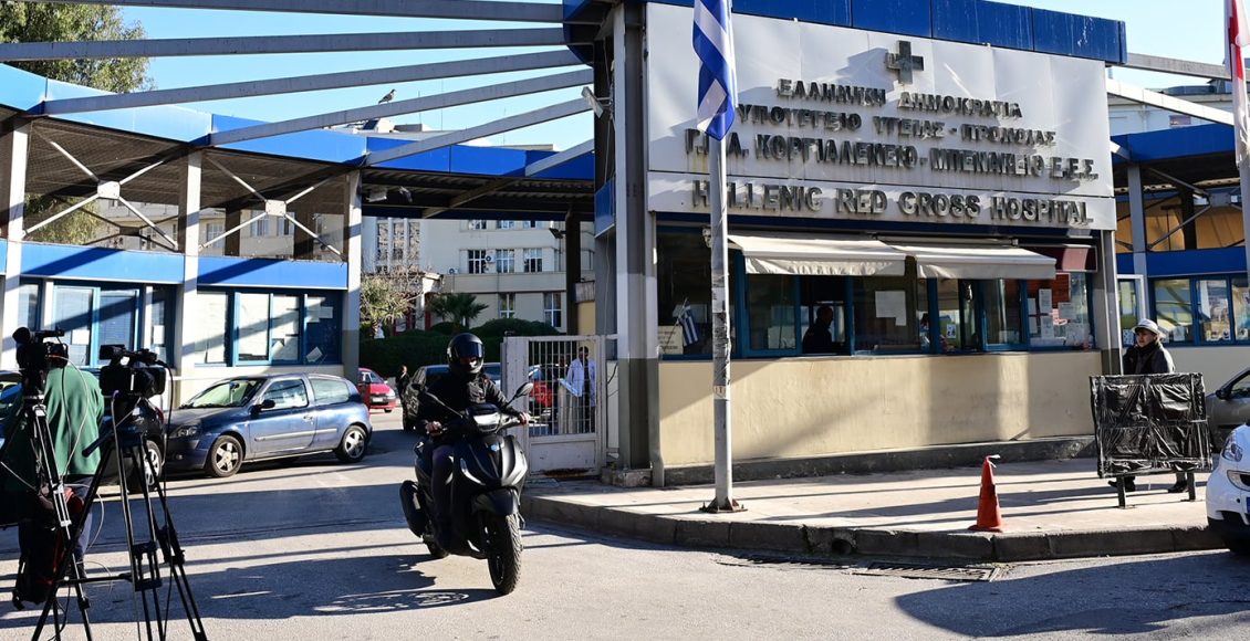 Σοκ-στην-Γλυφάδα:-75χρονος-τραυμάτισε-σοβαρά-με-κοπίδι-65χρονο