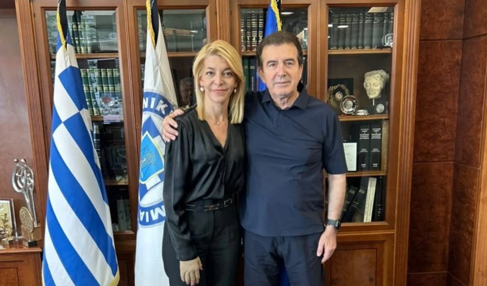 Συνάντηση-Χρυσοχοΐδη-με-την-Αφροδίτη-Νέστορα:-«Η-Αστυνομία-μας-γίνεται-πιο-σύγχρονη,-πιο-αποτελεσματική,-πιο-επωφελής»