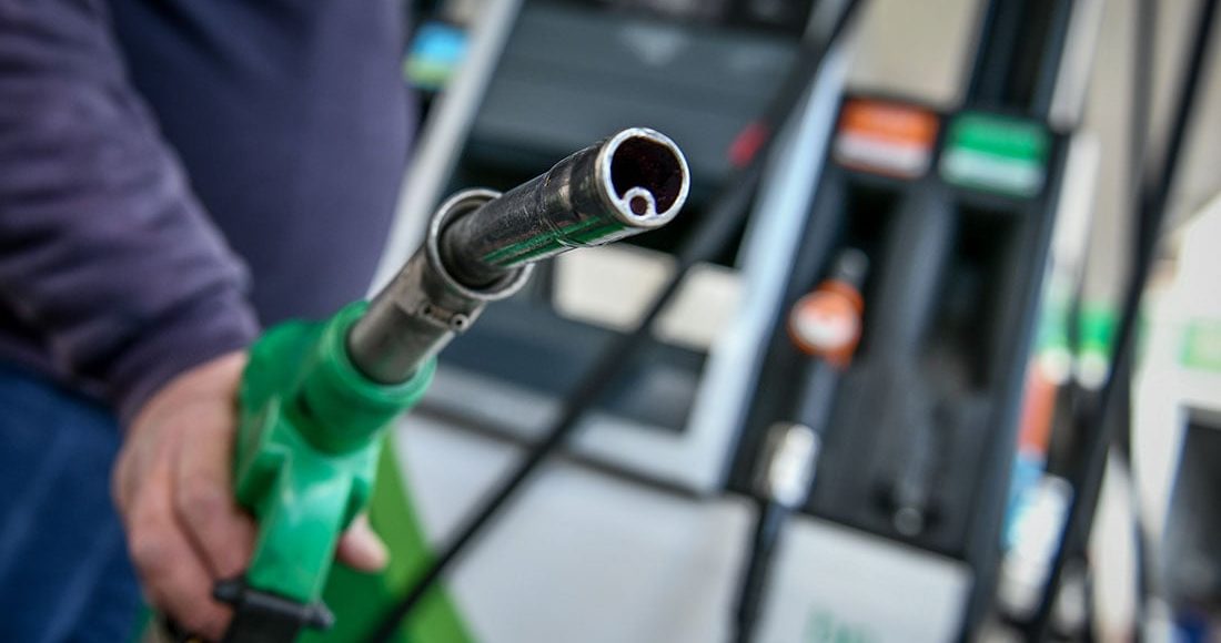 helleniq-energy:-Παρατείνεται-έως-και-14-Οκτωβρίου-η-έκτακτη-έκπτωση-σε-αμόλυβδη-βενζίνη-και-πετρέλαιο-κίνησης