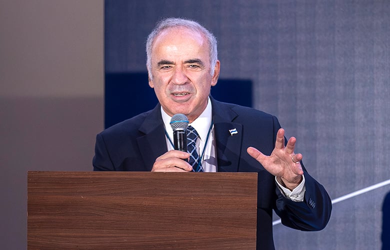 Σοκαριστική-αποκάλυψη:-Πράκτορες-της-Ρωσίας-σχεδίαζαν-την-δολοφονία-του-πρώην-παγκόσμιου-πρωταθλητή-σκακιού-Γκάρι-Κασπάροφ