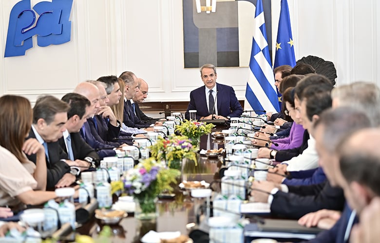 Υπουργικό-Συμβούλιο:-Όλες-οι-αλλαγές-σε-οικονομία,-social-media,-Δημόσιο,-Δικαιοσύνη-και-φυλακές