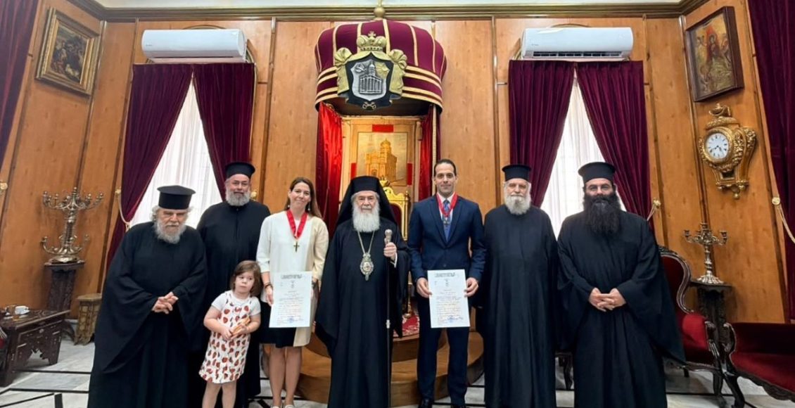 Τιμητική-διάκριση-σε-δύο-Έλληνες-διπλωμάτες-από-τον-Πατριάρχη-Ιεροσολύμων