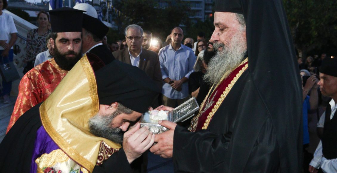 Υποδοχή-των-Ιερών-Λειψάνων-των-Αγίων-Ραφαήλ,-Νικολάου-και-Ειρήνης-στον-Άγιο-Ανδρέα-Λαμπρινής