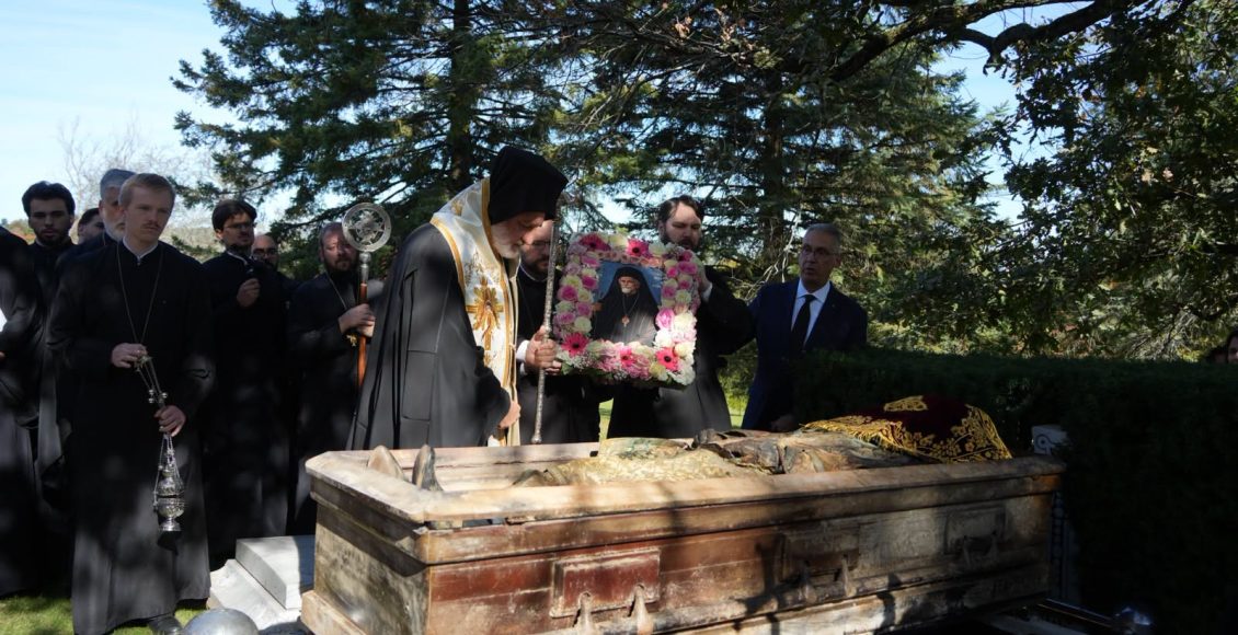 Άφθαρτο-το-λείψανο-του-Επισκόπου-Αβύδου-Γερασίμου-–-Ιστορική-ανακομιδή-στη-Θεολογική-Σχολή-Βοστώνης-(ΦΩΤΟ)