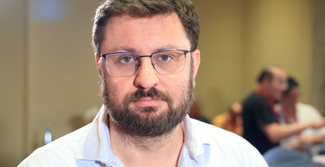 Ο-Κώστας-Ζαχαριάδης-εντάσσεται-στην-ΕΛΑΣ-–-«Τώρα-είναι-η-ώρα-για-την-πανστρατιά»