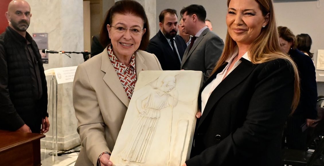 Επιστροφή-22-αρχαιοτήτων-από-το-Ισραήλ-στην-Ελλάδα-–-Στο-Εθνικό-Αρχαιολογικό-Μουσείο-πραγματοποιήθηκε-η-τελετή-παράδοσης–παραλαβής